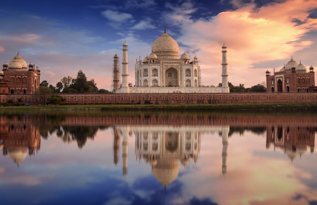 agra tour package from bangalore